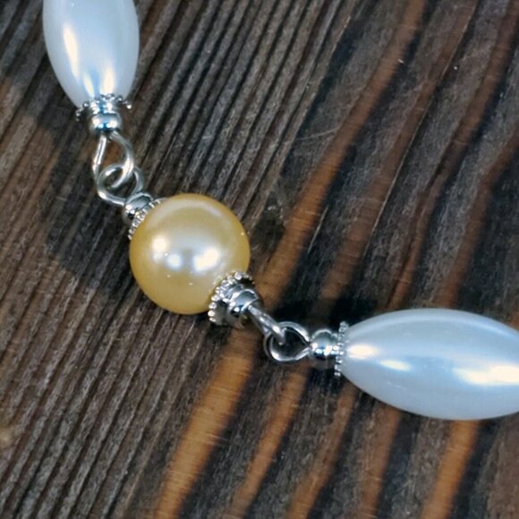 Glass Pearl Bracelet Silver White Champagne Yellow - Picture 4 of 8